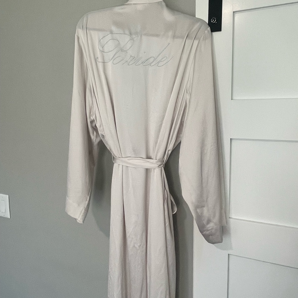 Victoria's Secret Bride Robe in Light Ivory